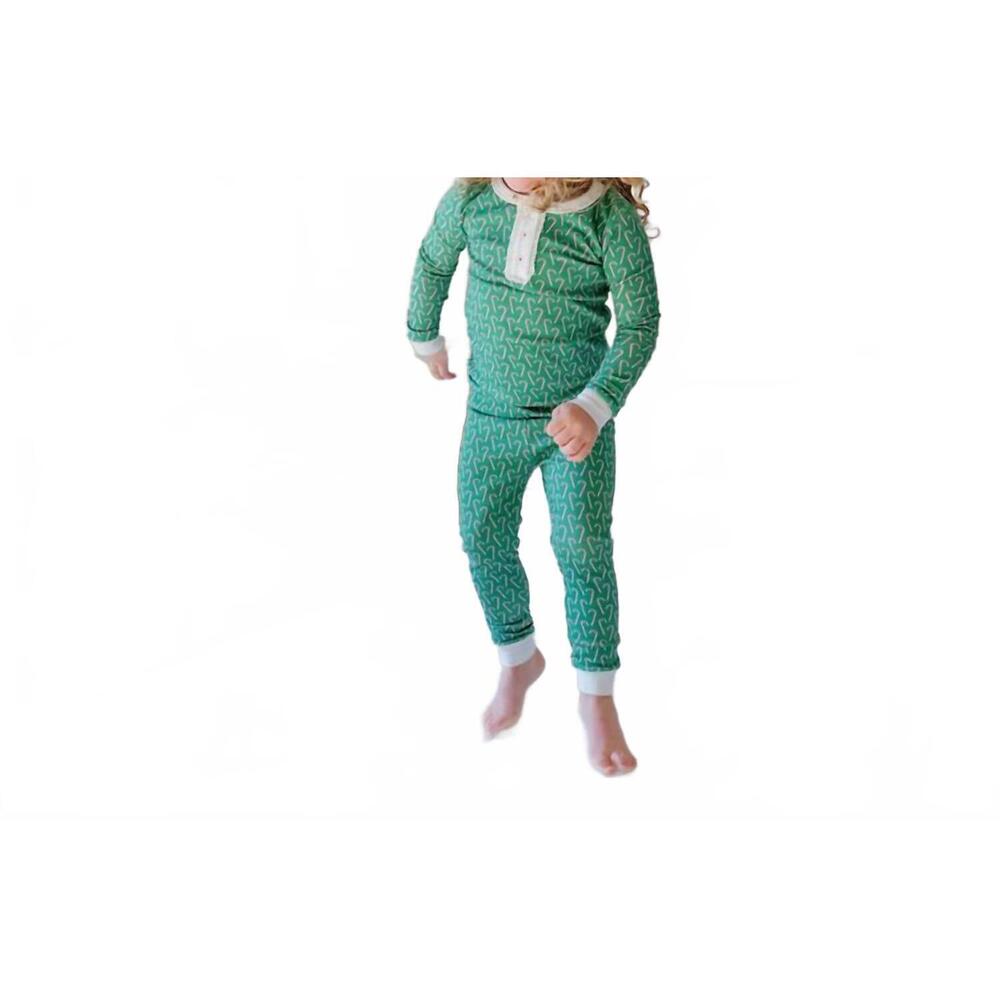 NEW LILA + HAYES alden ruffled pajama set in candy cane green